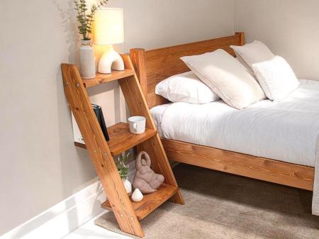 Escalera de 3 niveles canela