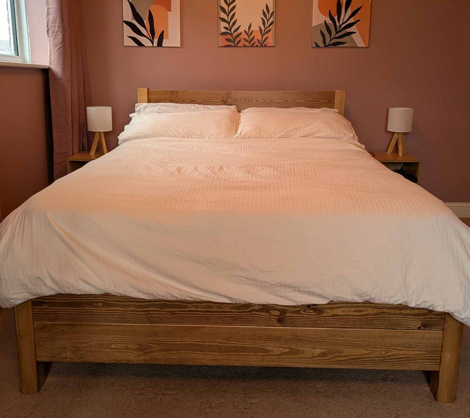 Decoración de dormitorio en rosa pálido